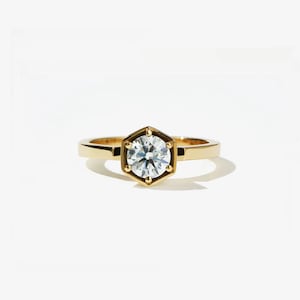 Hexagon Solitaire Engagement Ring in Gold – Modern Geometric Diamond Ring