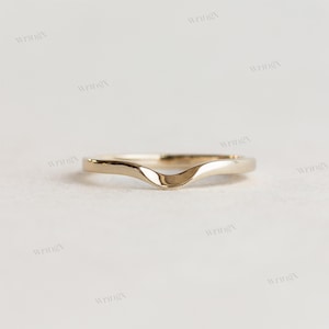 Gold Contour Wedding Band V Shaped Ring, Delicate Gold Stacker, Minimalist Wedding Ring, Elegant Everyday Jewelry, Handmade Gold Ring
