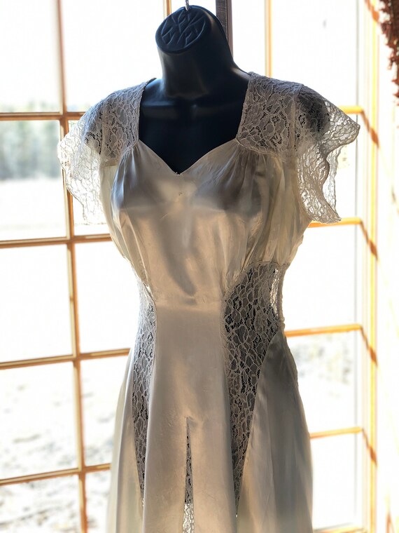 Vintage 1930’s night gown - image 3