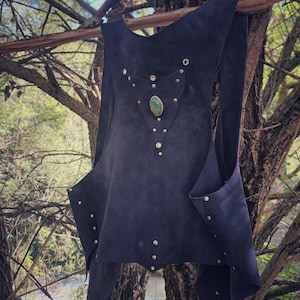 ITZI VEST ~ Colete de camurça feito à mão para festival • Tribal Boho • Étnico • Burning Man • Peça única Tamanho S/M/L