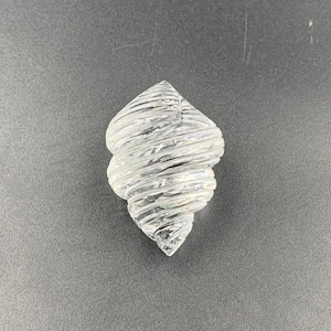 Carved Clear Quartz Sea Shell Gemstone: AAA+ Crystal (30x20mm, 63ct