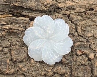 Natural White Moonstone Flower Carved Gemstone (23*4mm)