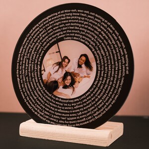 Customized Record Gift Song Lyrics Plaque, Acrylic Lyrics Circle, Personalized Photo Song Plaque Gifts, Anniversary Gift, Christmas Gift image 6