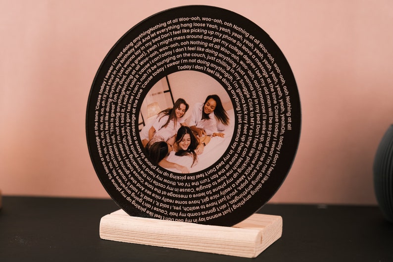 Customized Record Gift Song Lyrics Plaque, Acrylic Lyrics Circle, Personalized Photo Song Plaque Gifts, Anniversary Gift, Christmas Gift image 6