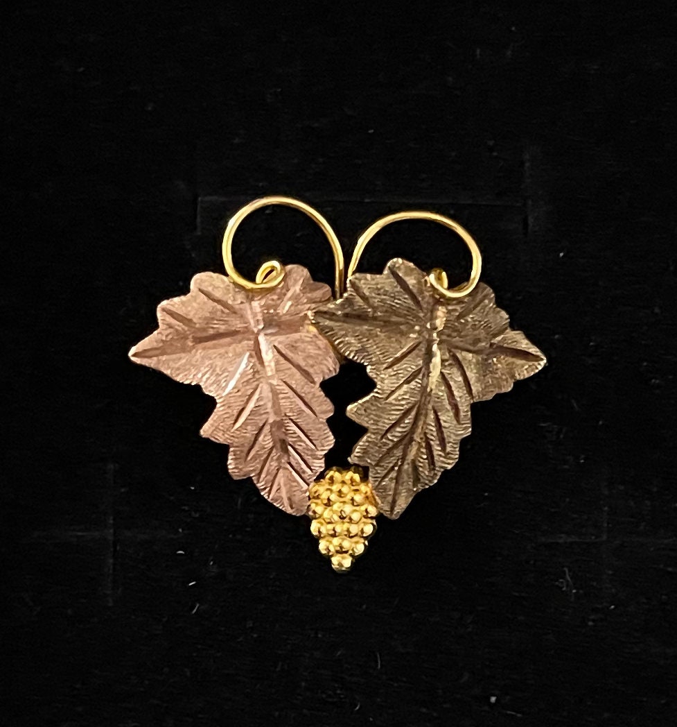 Vintage Black Hills Gold - Landstorm's - 10K Gold - Jewelry Brooch