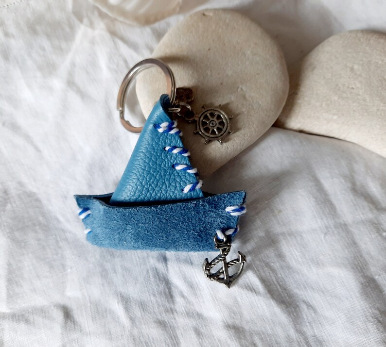 Porteclés bateau en cuir , idée cadeau mixte , fait main Etsy Canada