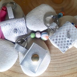 leren sleutelhanger, verschillende modellen om uit te kiezen, mini tas, munthouder, cadeau-idee, handgemaakt