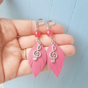 leather and natural pearl feather earrings, treble clef or feather decor, women&#39;s gift idea, handmade in France