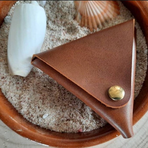 porte-monnaie en cuir épais, forme samoussa,  idée cadeau  , fait main en France