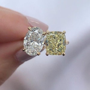 Toi Et Moi Ring, Oval Moissanite Engagement Ring / Cushion Moissanite Engagement Ring / Yellow Gold Wedding Ring / Two Stone Wedding Ring