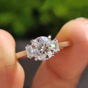 1.0 CT Round Cut Lab Grown Three Stone Engagement Ring, 18K White Gold Wedding Ring, Bridal Ring, Anniversary Gift, Promise Gift For Love