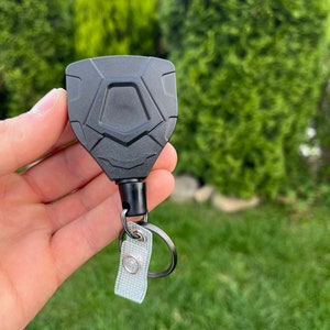Bobine de badge rétractable en fil d'acier haut de gamme - Porte-clés polyvalent pour le travail et l'aventure