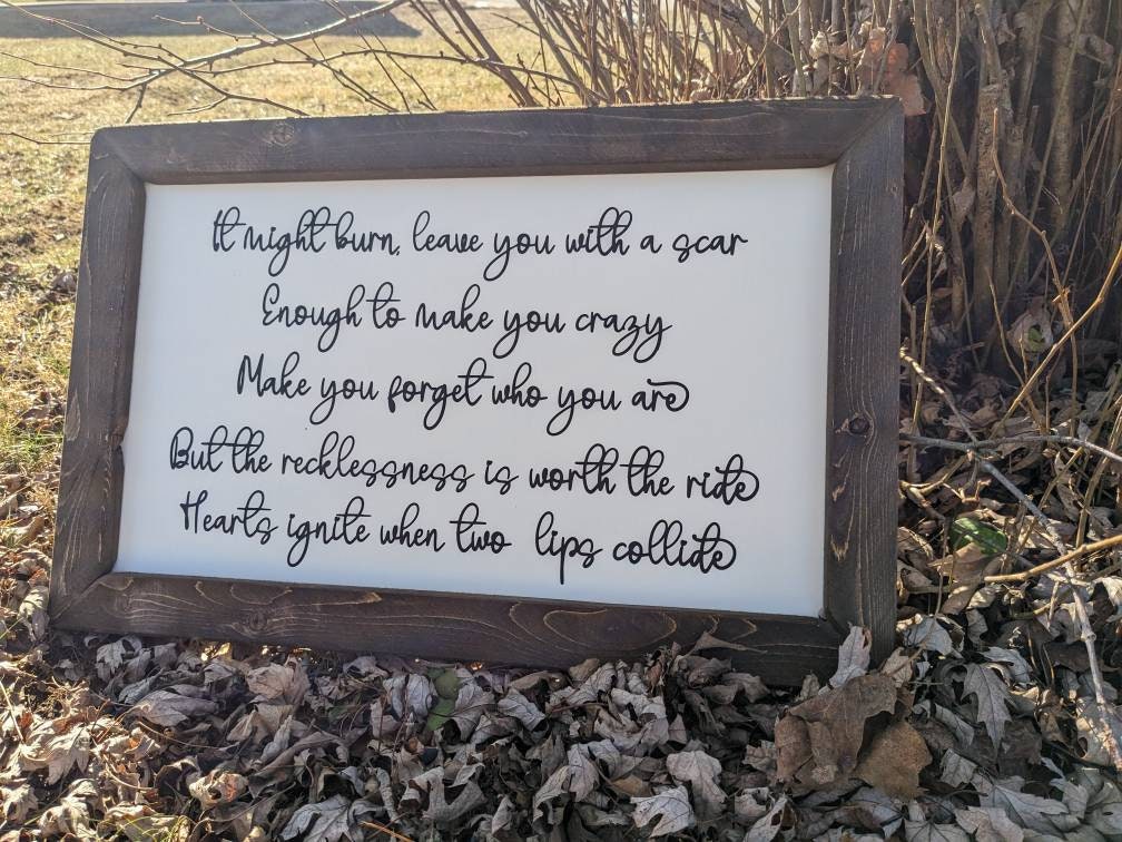 Lainey Wilson Sign / Lainey Wilson /caught on Fire / Framed Etsy