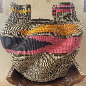 Handgewebter Kunstkorb, afrikanischer Stroh-Designkorb, Innen-Blumentopfkorb mit zwei Köpfen, Rattankorb für Bürodekor, Wohnzimmerdekor