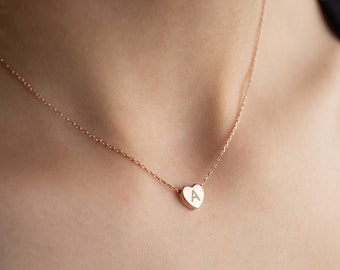 Tiny Elegant Lovely Small Gold/Silver Love Heart CuteShort Necklace Present Gift