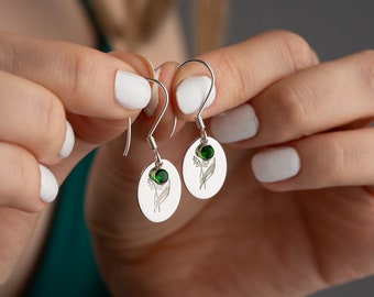 Boucles d'oreilles fleurs de naissance personnalisées, boucles d'oreilles florales minimalistes, boucles d'oreilles en argent, bijoux, cadeaux personnalisés pour elle, cadeaux pour maman, cadeau d'anniversaire