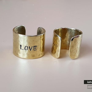 Personalized 15mm ring, hand-engraved in brass or gold, ideal gift for mom or to offer for a birthday