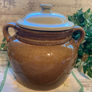 Bean Pot vintage marcato USA Condizioni eccellenti. Perfetto per l&#39;autunno, il rustico, la fattoria e l&#39;arredamento di campagna.