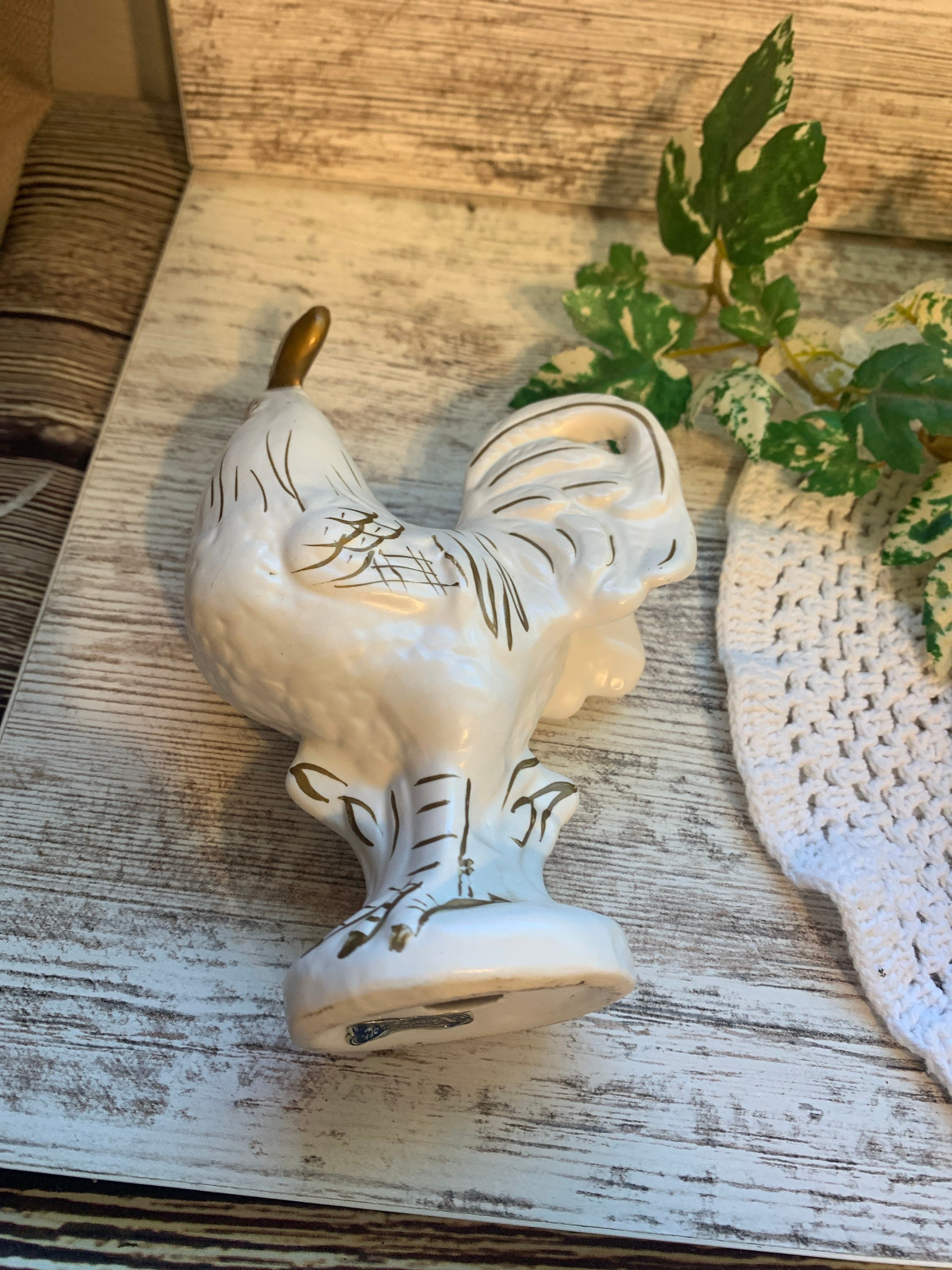 White Rooster and Hen Figurines Gold