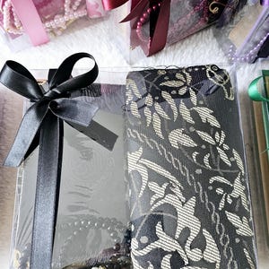 Engraved Quran Gift Set: Islamic Prayer Rug & Tasbih image 13