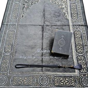 Personalized Velvet Prayer Mat: Tasbeh, Ramadan Gift