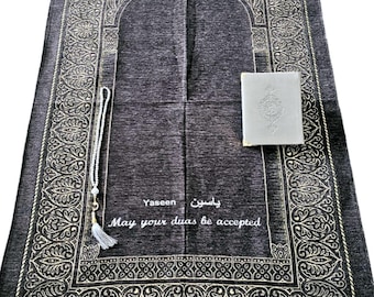 Personalized Velvet Prayer Mat: Tasbeh, Ramadan Gift