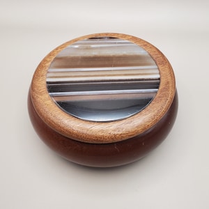 Trinket Box with a Slab of Agate on The Lid, Nice Condition
