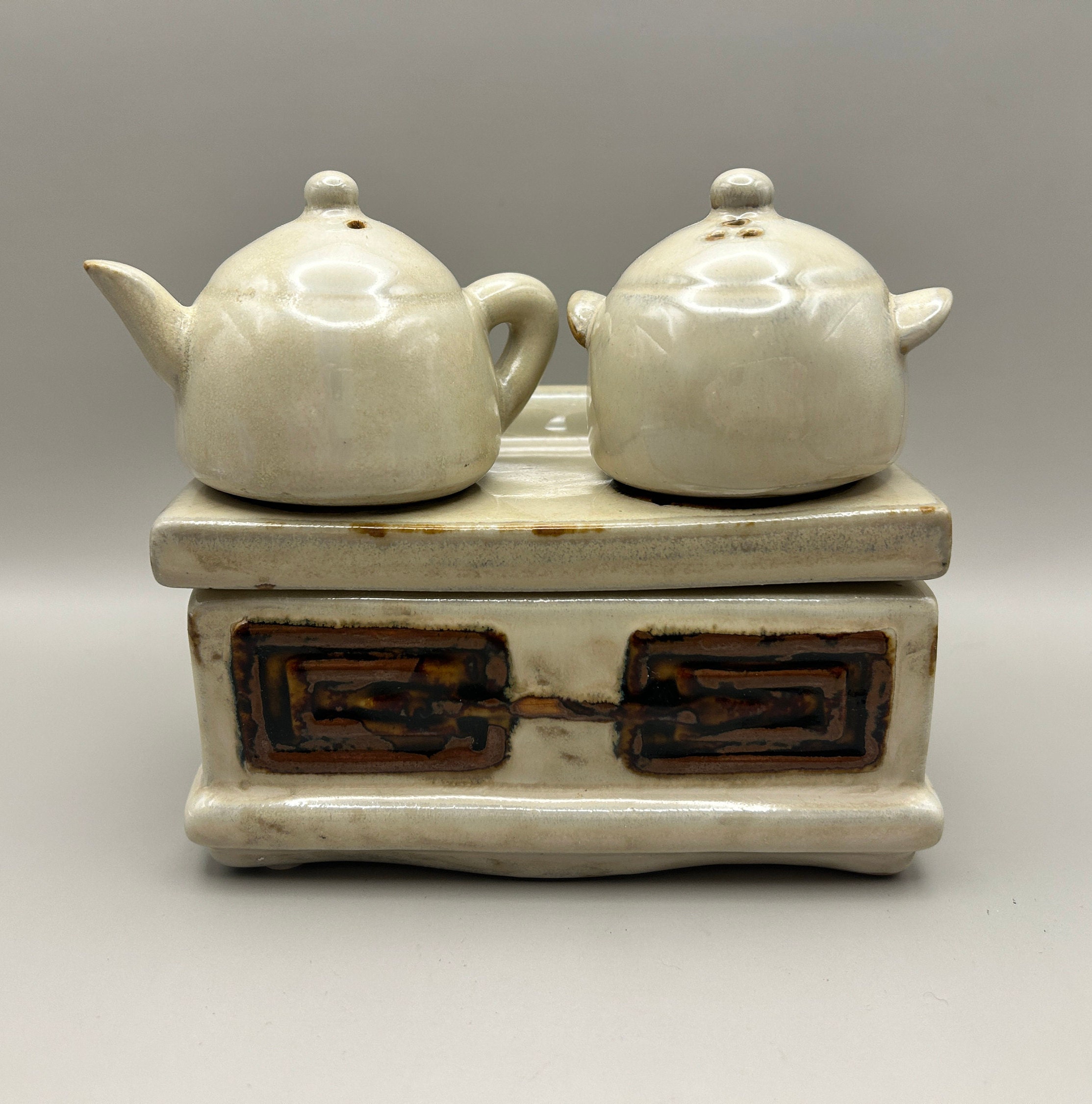 Sweet Salt and Pepper Set, Stoneware Stove With Pot and Teapot, Made by
