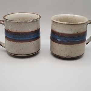 Set of Two Horizon Pattern Otagiri Mugs, Standard Size 8oz Mug