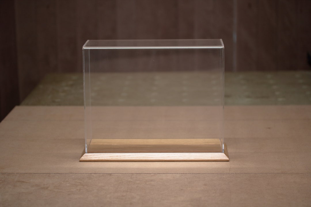 Display Case 30cm X 11.5cm X 23cm (h) With Oak Base - Etsy UK