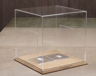 Large Book Display Case 30×30×30cm – Handmade Oak Base, Acrylic Cover, optional Custom Engraving