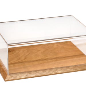 A4  Display Case 297mm x 210mm (a4) x 10cm (h) with Oak Base