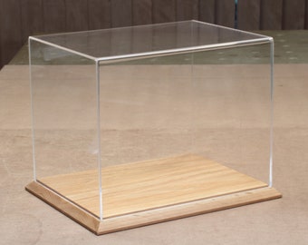 Display Case 30cm x 23cm x 23cm with Oak Base