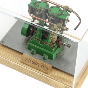 Stuart D10 Display Case w14cm  x d11.5cm x h17cm