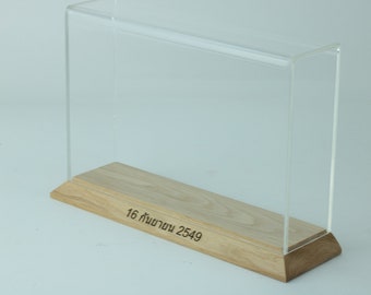 Small Shelf display case with fitted metal brackets 25cm x 6cm x 16cm