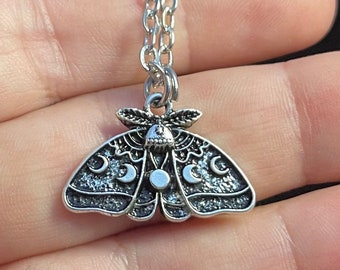 Collier fait main tête de mort papillon de nuit 18 pouces chaîne guêpe Steampunk argent papillon gothique sucre argent