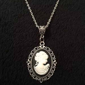 Vintage Lady Cameo Pendant Cabochon Black Necklace 24 inch chain Steampunk Woman Silver UK image 5