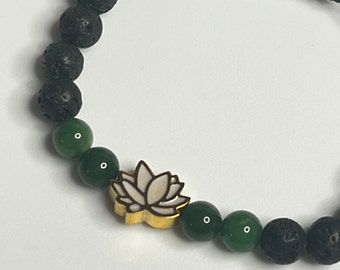 Pulsera de aromaterapia con cuentas de roca de lava y flor de loto inspirada en el "Día D" de Agust D (BTS Suga)