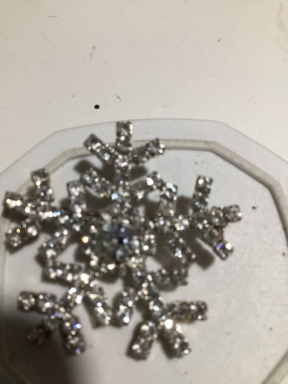 Eisenberg Ice Snowflake Pin