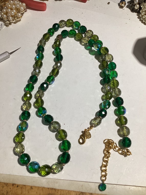 Joan Rivers glass bead necklace