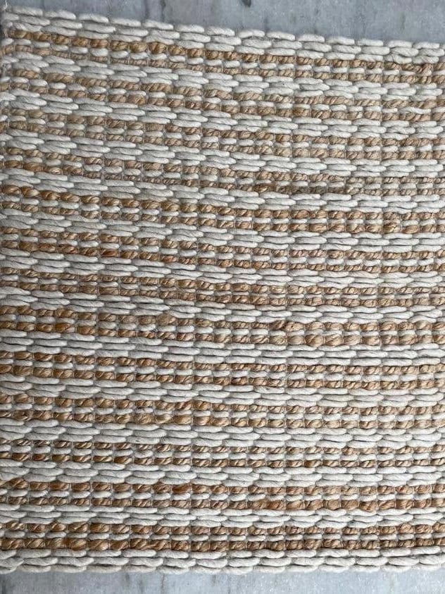 Hand Woven Chunky Wool Jute Rug: White & Natural Flatweave