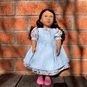 18-Zoll-Puppe Blau Schürze und Weiß und Grau Prairie Kleid