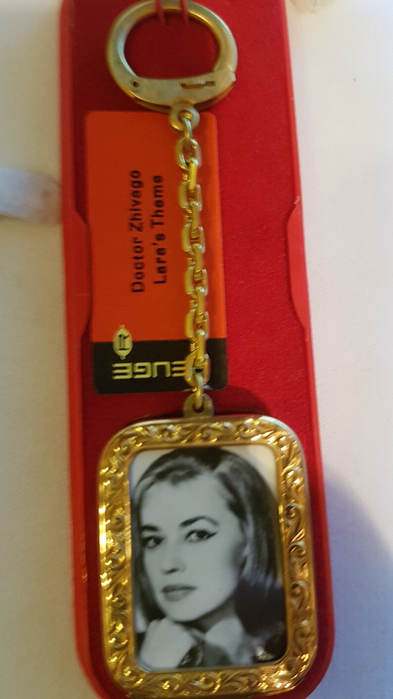VINTAGE REUGE STE Music Box, Photo Frame, With Locking Keychain Circa ...