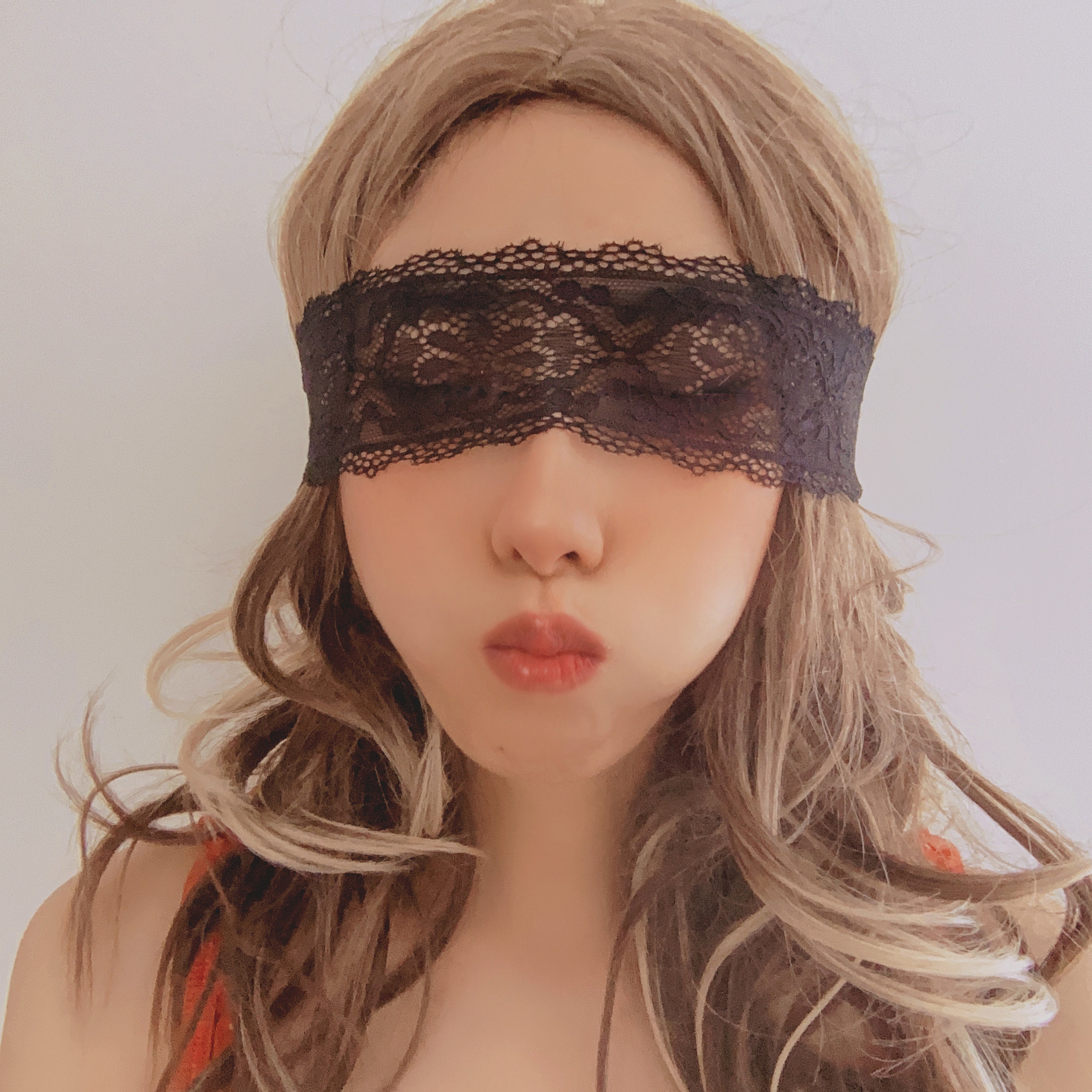 Rayna Alencon Lace Blindfold Venetian Eye Mask in Ivory or Black –