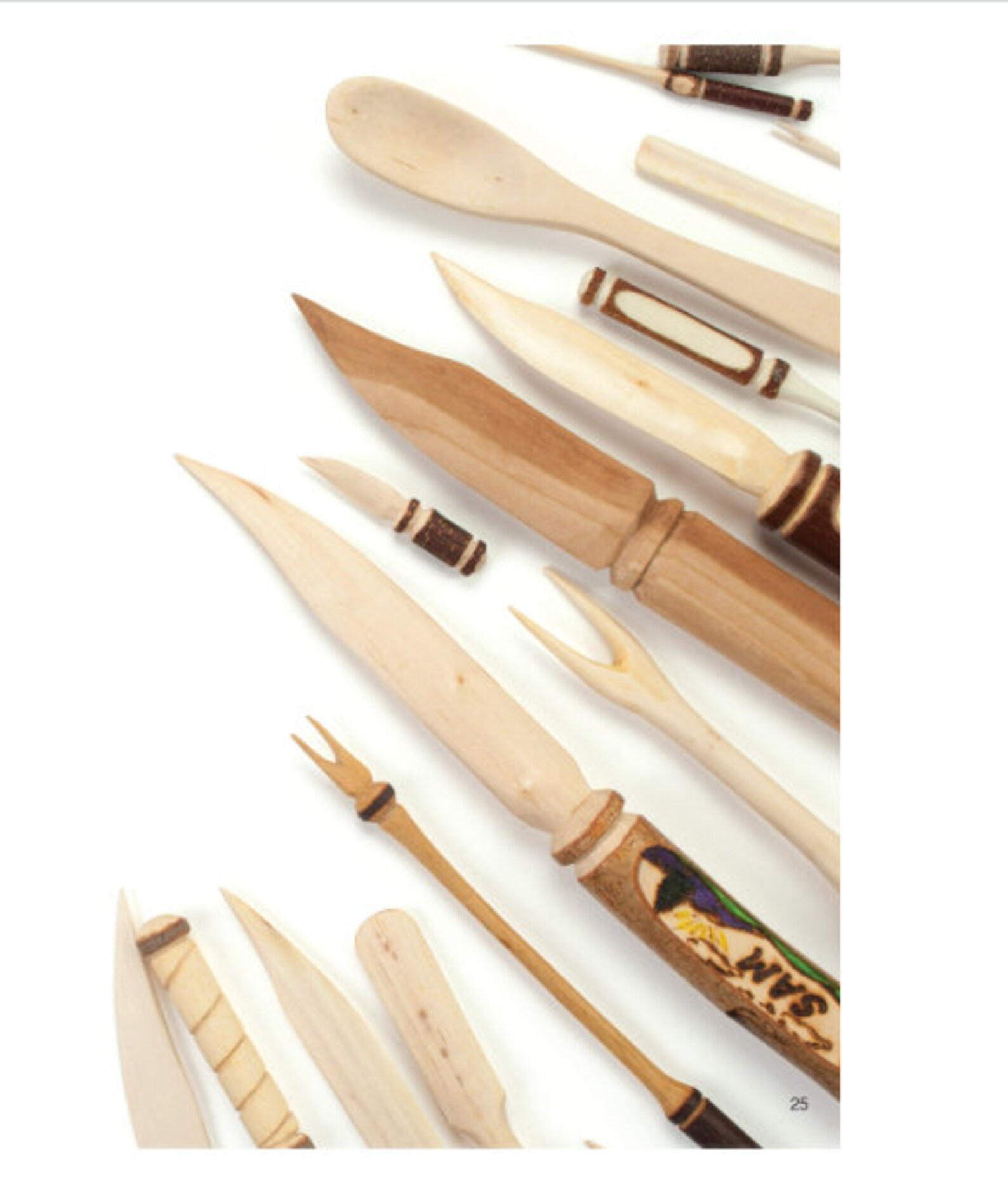 Victorinox Swiss Army Knife Whittling Book 43 Easy Projects / Stepby