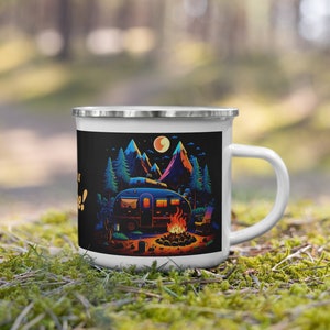 Tasse en émail Take a Hike Happy Camper. Tasse en acier inoxydable de randonnée de vacances de vacances.