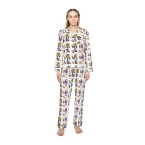 Women&#39;s Satin Halloween Pajama Set: Witches, Frankenstein & Ghost Print