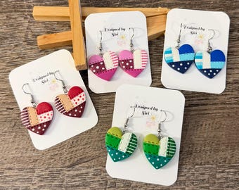 Pendientes de San Valentín, pendientes de corazón de patchwork, colgantes hechos a mano con diseño acolchado, bonitas joyas de arcilla en varios colores, regalo de Galentine.