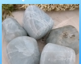 AQUAMARINE Tumbled Stone
