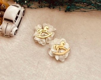Gepersonaliseerde babyshowercadeau hobbelpaard: lasergesneden aandenken